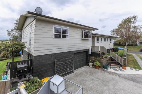 Photo of property in 3 Waitawa Place, Lynmore, Rotorua, 3010