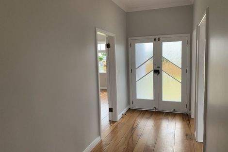 Photo of property in 74 Queenwood Road, Levin, 5510