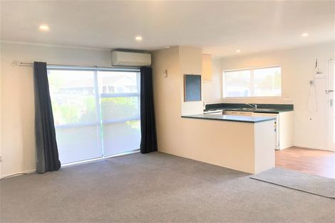 Photo of property in 1/322 Royal Road, Massey, Auckland, 0614