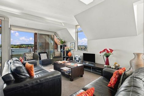 Photo of property in 101 On Roberts, 2/101 Roberts Street, Taupo, 3330