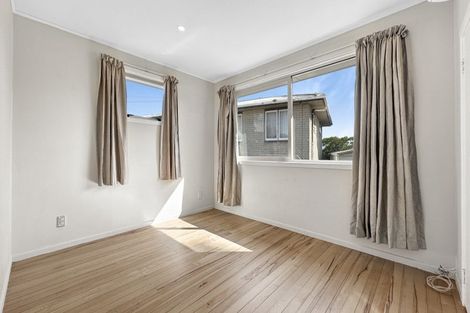 Photo of property in 41 Chorley Avenue, Massey, Auckland, 0614