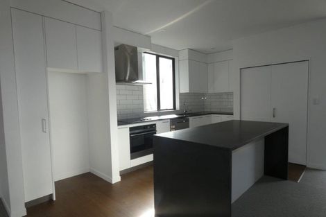 Photo of property in 10/20 Trent Street, Island Bay, Wellington, 6023