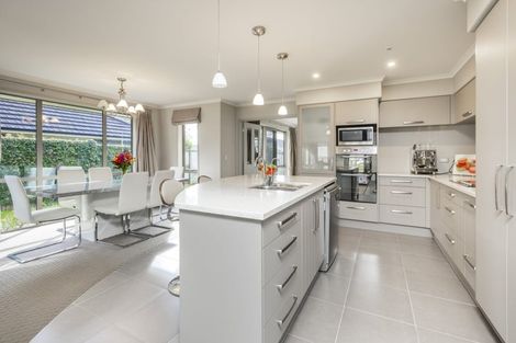 Photo of property in 16 Silkwood Crescent, Karaka, Papakura, 2113