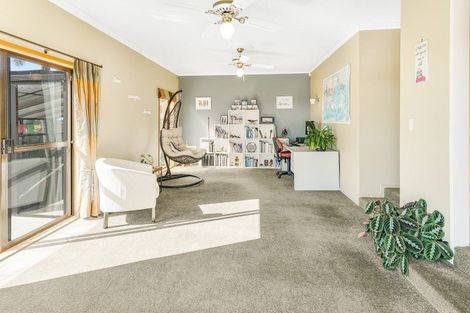 Photo of property in 98 Totara Drive, Pukete, Hamilton, 3200
