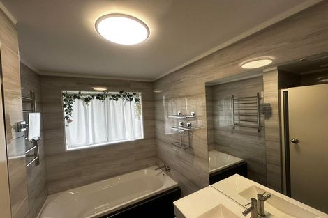 Photo of property in 172 Major Drive, Kelson, Lower Hutt, 5010