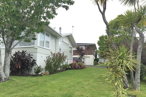 Photo of property in 45 Blakeborough Drive, Forrest Hill, Auckland, 0620