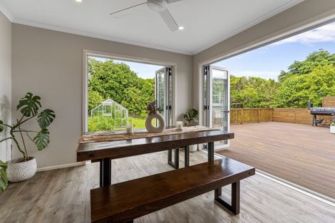 Photo of property in 38 Kaitawa Crescent, Paraparaumu, 5032