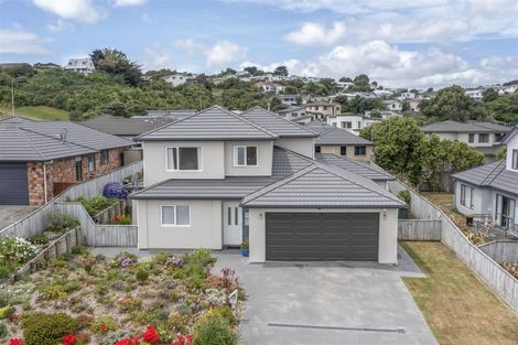 Photo of property in 3 Routeburn Avenue, Aotea, Porirua, 5024