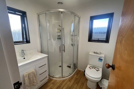 Photo of property in 3 Hodgkins Road, Waikanae Beach, Waikanae, 5036