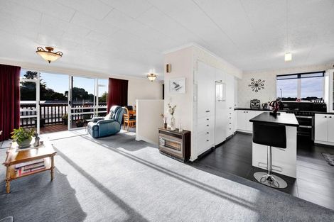 Photo of property in 17 Smeaton Road, Bell Block, New Plymouth, 4312