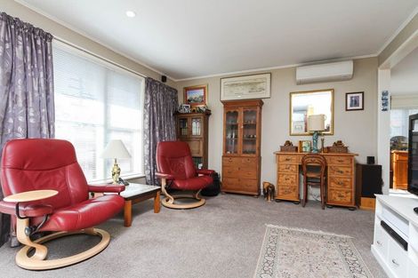 Photo of property in 48 Scott Avenue, Mangere Bridge, Auckland, 2022