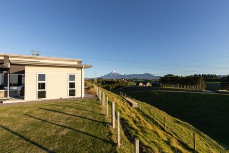 Photo of property in 576a Mangorei Road, Mangorei, New Plymouth, 4371