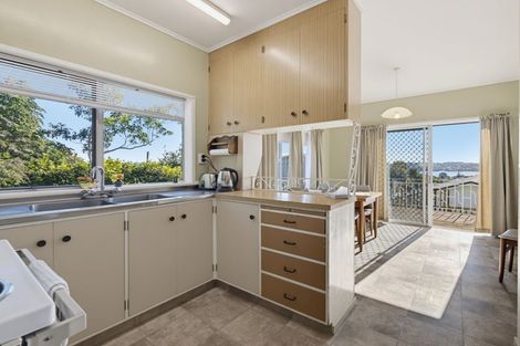 Photo of property in 5 Conifer Lane, Mangere Bridge, Auckland, 2022