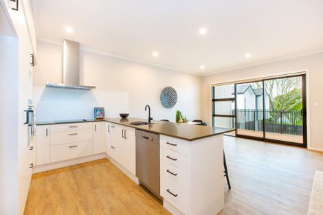 Photo of property in 6/14 Abbotsford Street, Whitiora, Hamilton, 3200