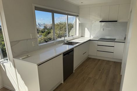 Photo of property in 23 Chatswood Grove, Chatswood, Auckland, 0626