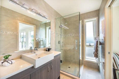 Photo of property in 1 George Deane Place, Greenhithe, Auckland, 0632