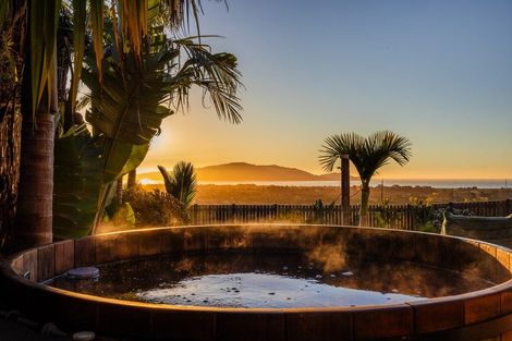 Photo of property in 14 Wilson Way, Waikanae, 5036