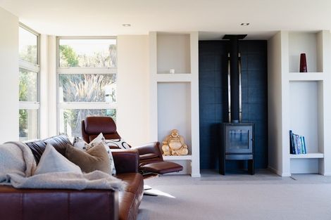 Photo of property in 28 Kayforce Road, Ocean View, Dunedin, 9035