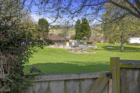 Photo of property in 4 Molyneux Place, Welcome Bay, Tauranga, 3112