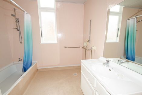 Photo of property in 22 Stirling Street, Andersons Bay, Dunedin, 9013