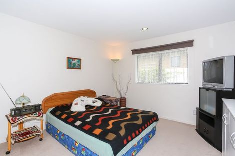 Photo of property in 17 Magnolia Drive, Waiuku, 2123