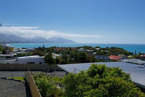Photo of property in 72 Churchill Street, Kaikoura, 7300
