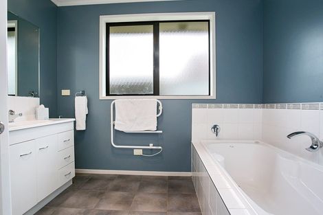 Photo of property in 10a Christy Brown Place, Leamington, Cambridge, 3432