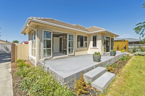 Photo of property in 60 Selwyn Street, Leeston, 7632