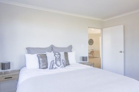 Photo of property in 17 Bluegum Road, Paraparaumu Beach, Paraparaumu, 5032