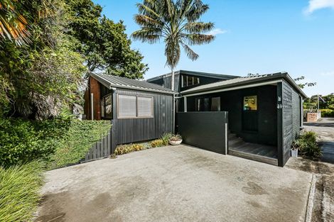 Photo of property in 2/47 Shakespeare Road, Milford, Auckland, 0620