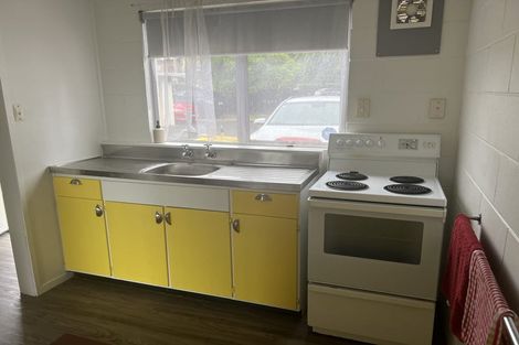 Photo of property in 2/1196 Victoria Street, Whitiora, Hamilton, 3200