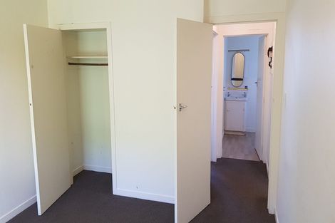 Photo of property in 2/7 Huapai Street, Onehunga, Auckland, 1061