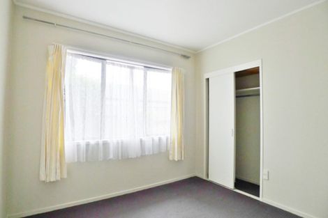 Photo of property in 1 Palomino Drive, Henderson, Auckland, 0612