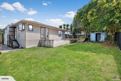 Photo of property in 3 Sarajevo Place, Massey, Auckland, 0614
