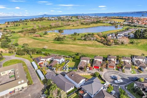 Photo of property in 32 Keepers Drive, Gulf Harbour, Whangaparaoa, 0930