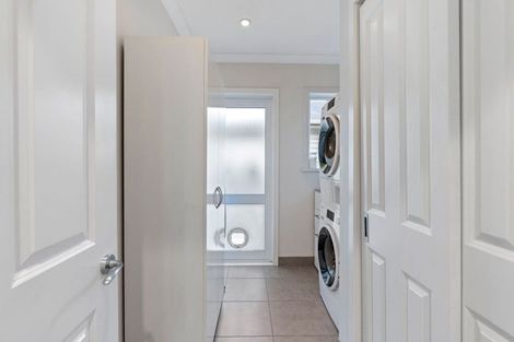 Photo of property in 225 Muritai Road, Eastbourne, Lower Hutt, 5013