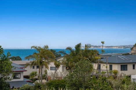Photo of property in 11 Zita Avenue, Matakatia, Whangaparaoa, 0930