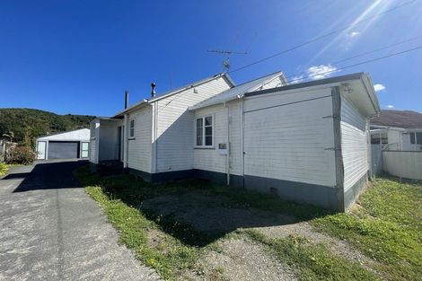 Photo of property in 83 Molesworth Street, Taita, Lower Hutt, 5011