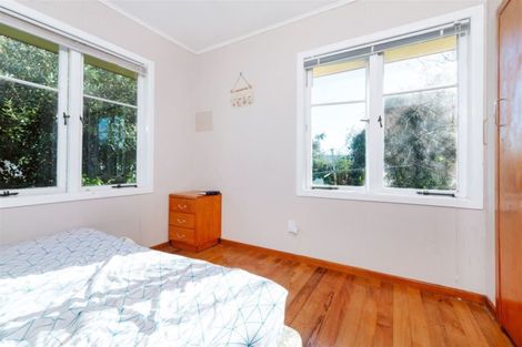 Photo of property in 7 Beaufield Lane, Te Atatu Peninsula, Auckland, 0610