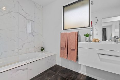 Photo of property in 636a Barbadoes Street, Edgeware, Christchurch, 8013