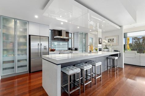 Photo of property in 169 Lake Crescent, Hamilton Lake, Hamilton, 3204