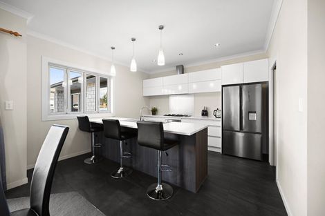 Photo of property in 27 Teatree Close, Huntington, Hamilton, 3210