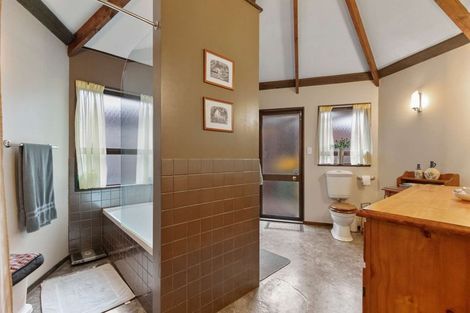 Photo of property in 488 Pukehangi Road, Pomare, Rotorua, 3015