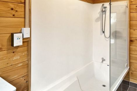 Photo of property in 6 Iles Road, Lynmore, Rotorua, 3010