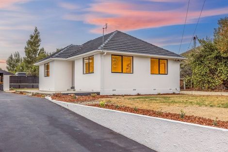Photo of property in 35 Cuffs Road, Wainoni, Christchurch, 8061