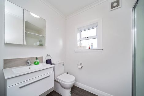 Photo of property in 240 Saint Aubyn Street, New Plymouth, 4310