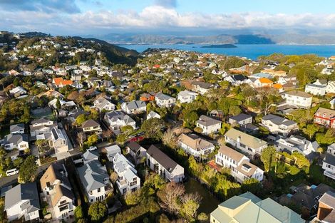 Photo of property in 14 Lochiel Road, Khandallah, Wellington, 6035