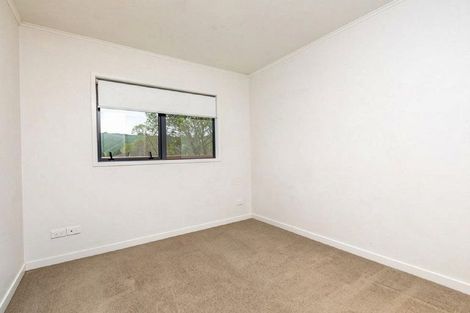 Photo of property in 36 Sunstone Crescent, Brown Owl, Upper Hutt, 5018