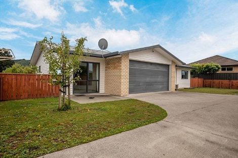 Photo of property in 36 Sunstone Crescent, Brown Owl, Upper Hutt, 5018