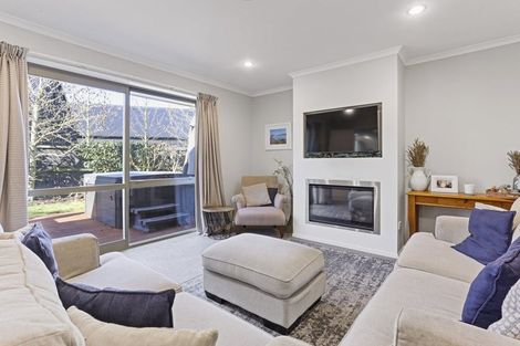 Photo of property in 44 Huntingdon Drive, Rangiora, 7400